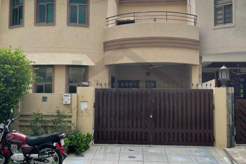 10 Marla House For Sale Gated Society Real Cottages Near Mall Of Avenue Bhatta Chowk Lahore