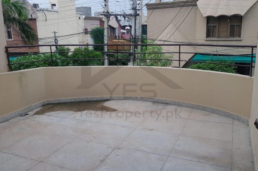 10 Marla House For Sale Gated Society Real Cottages Near Mall Of Avenue Bhatta Chowk Lahore