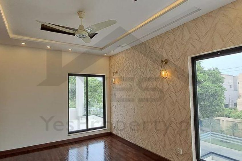 1 Kanal Luxury House for sale in DHA Lahore