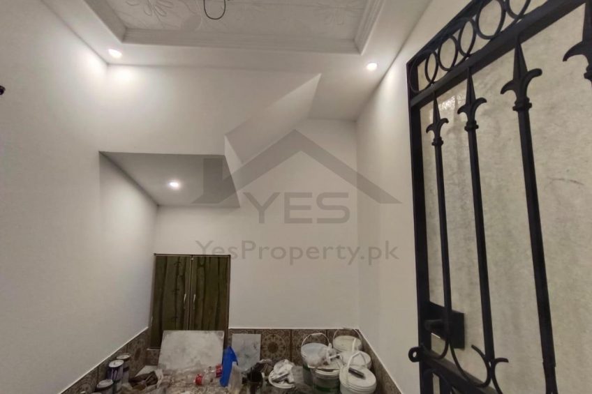 3 marla brand new triple storey house for sale in Central Park Housing Scheme lahore ferozpur road