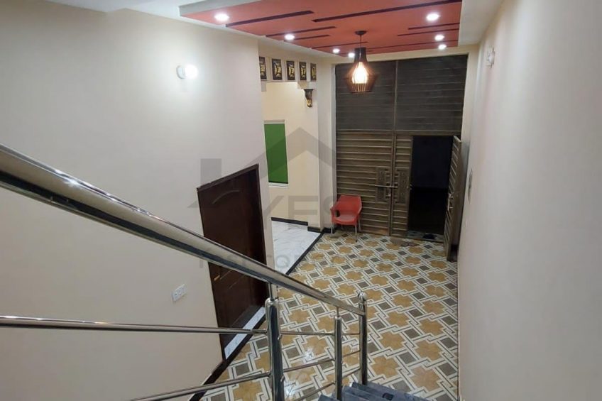 2.5 Marla Beautiful House For sale Loctaed at medical housings society canal road Lahore