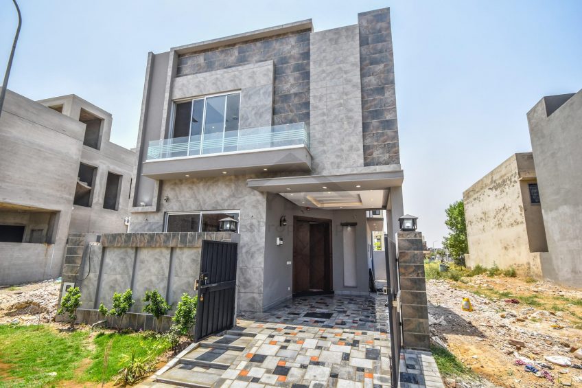 5 MARLA HOUSE FOR SALE IN DHA PHASE 9 town