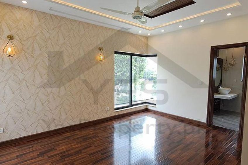 1 Kanal Luxury House for sale in DHA Lahore