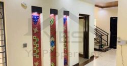 10 Marla Used House For Sale in Sector B Bahria Town Lahore (Hot Location)