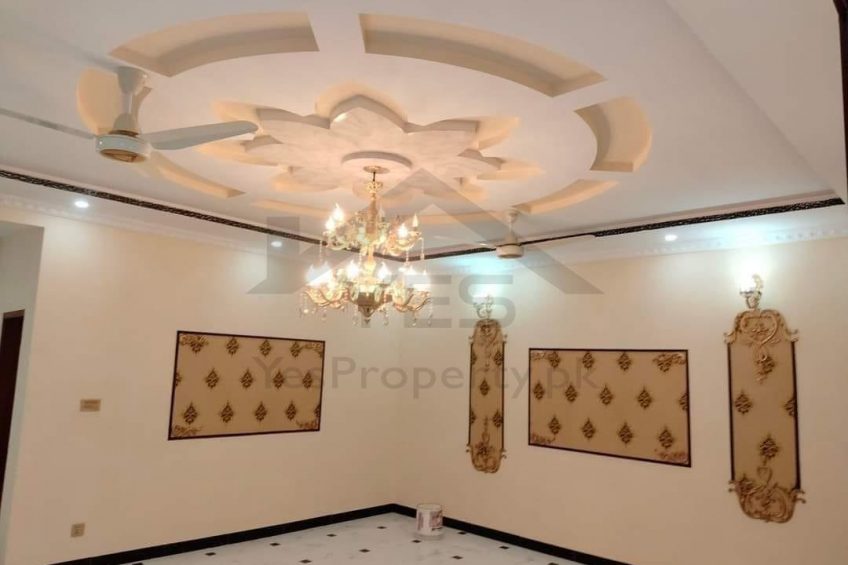 10 Marla house for rent in Shadab Society