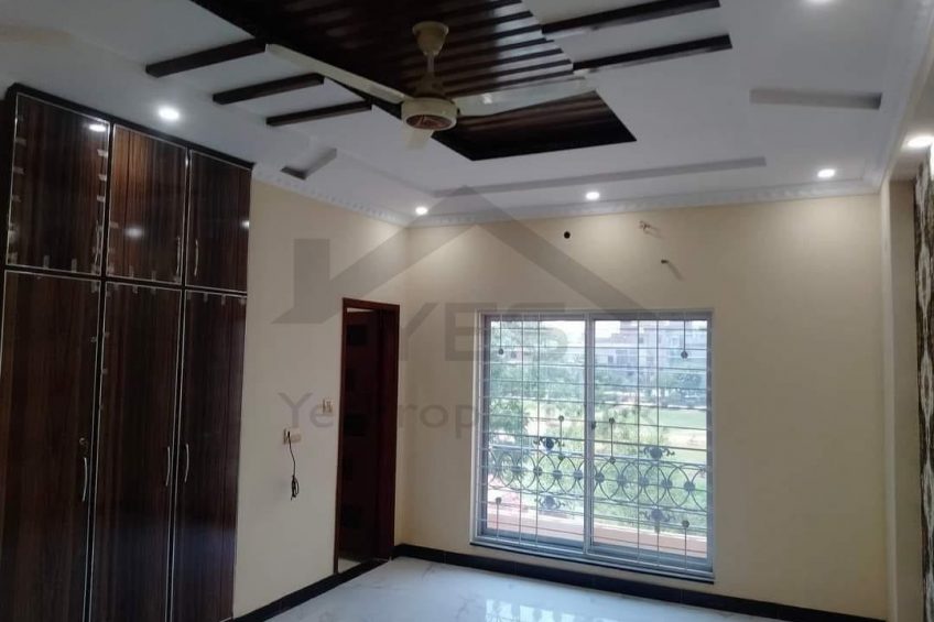 10 Marla house for rent in Shadab Society