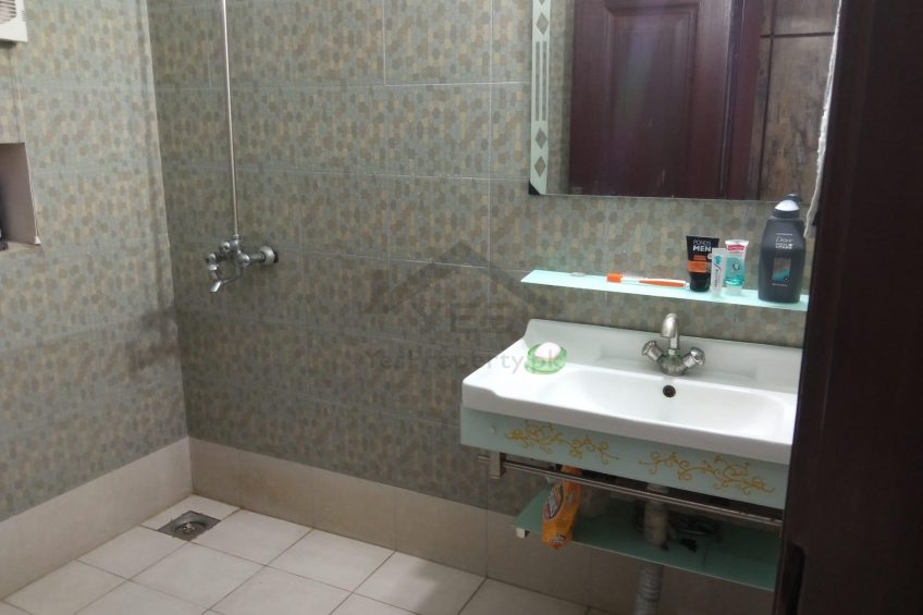 One Bedroom fully furnished apartment is available for rent in Bahria Town Lahore