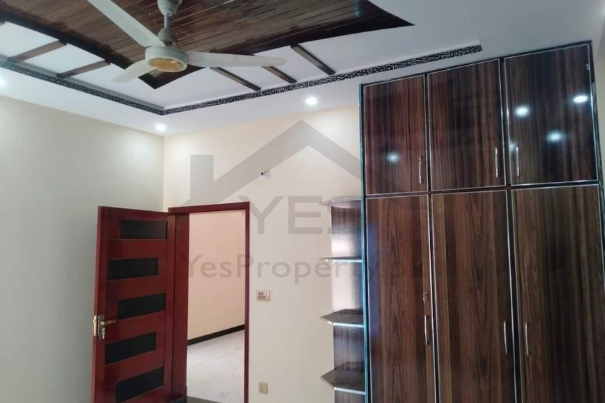 10 Marla house for rent in Shadab Society