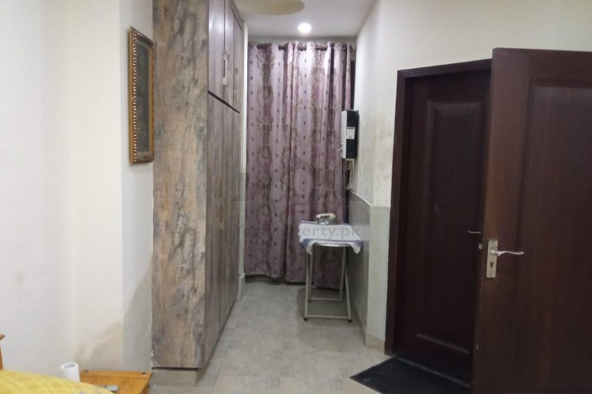 One Bedroom fully furnished apartment is available for rent in Bahria Town Lahore