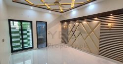 10 Marla House For Sale in Bahria Town Lahore