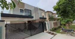 1 Kanal Luxury House for sale in DHA Lahore