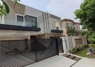 1 Kanal Luxury House for sale in DHA Lahore