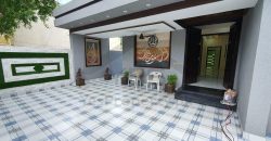 10 Marla House For Sale in Bahria Town Lahore