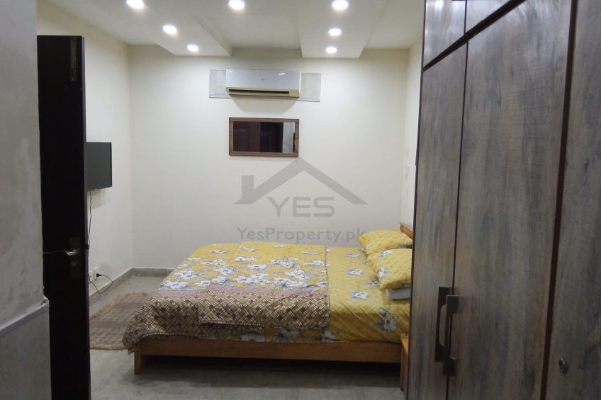 One Bedroom fully furnished apartment is available for rent in Bahria Town Lahore