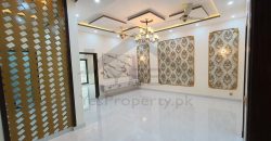 10 Marla House For Sale in Bahria Town Lahore