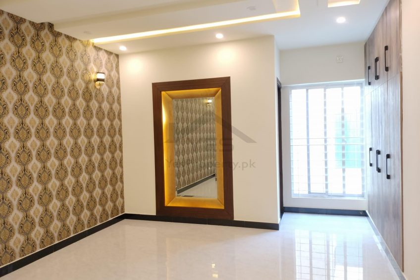 12 Marla Brand New House For Sale In Johar Town