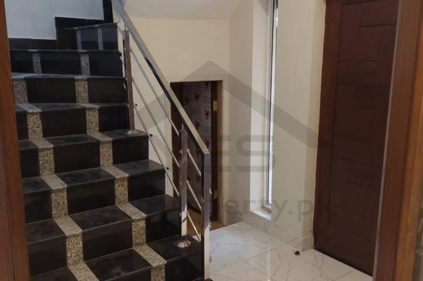 5 Marla Beautiful House for sale in Rizwan Garden Lahore