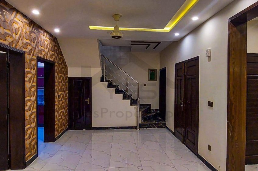 5 Marla ultra modern stylish House in Canal Valley Near Bahria town Lahore