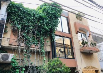 7.5 marla beautiful house for sale at Gulshan Ravi E Block