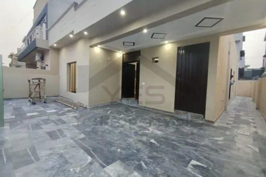 10 marla brand new house for sale in Central Park Housing Scheme main ferozpur road lahore