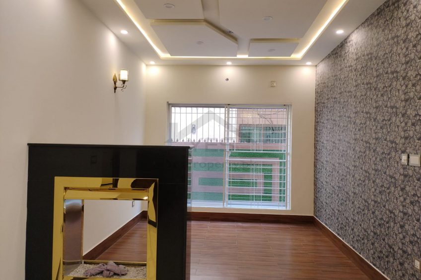 12 Marla Brand New House For Sale In Johar Town