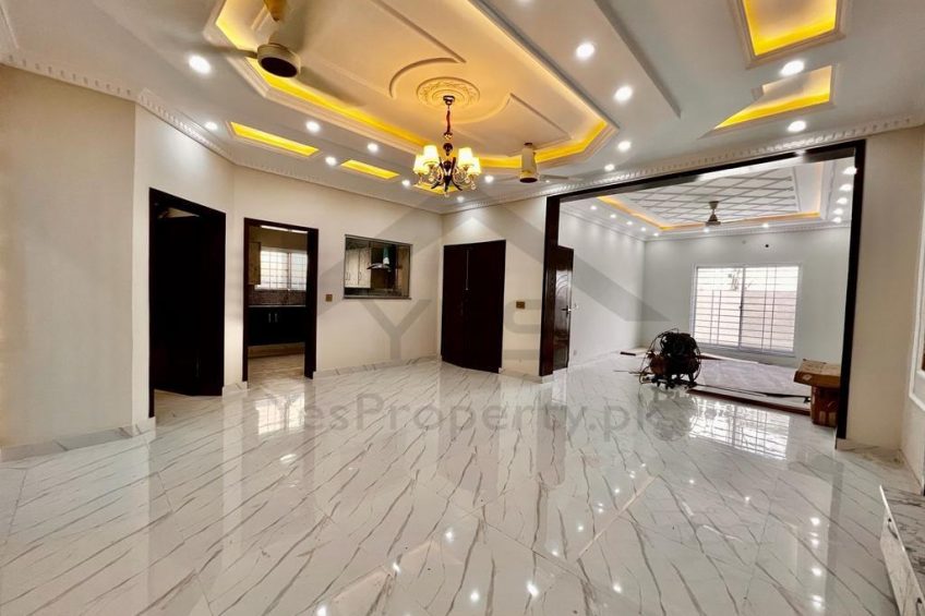 10 Marla brand new modern House for sale very Hot location At banker housing society