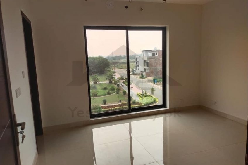 5 marla brand new house available for Rent in Dream Gardens lahore