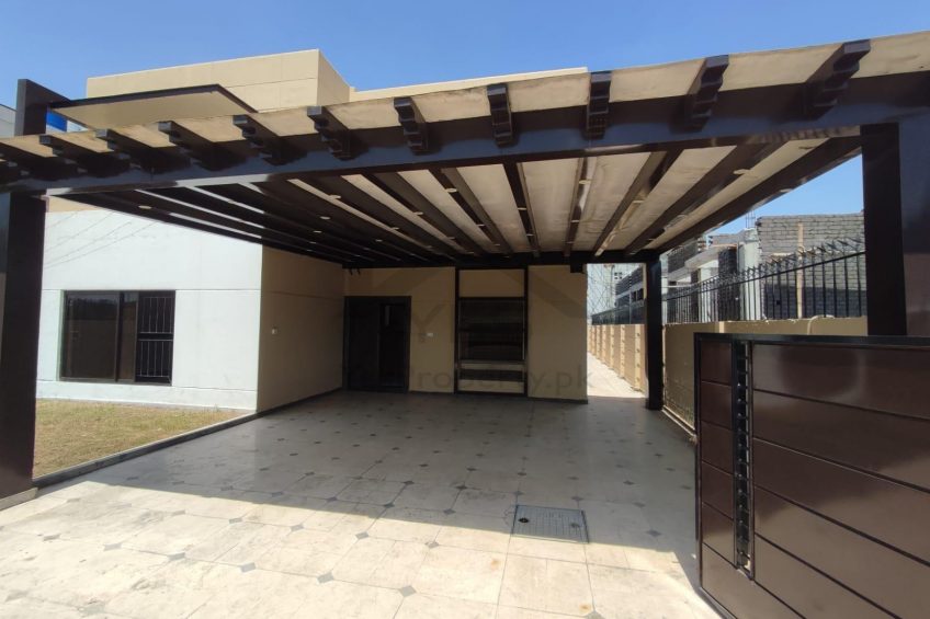 1 Kanal Used House Double Unit Available For Sale in DHA Phase 2 Islamabad