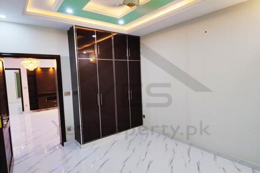 10 Marla Spanish House For Sale In Central Park Housing Schema Lahore