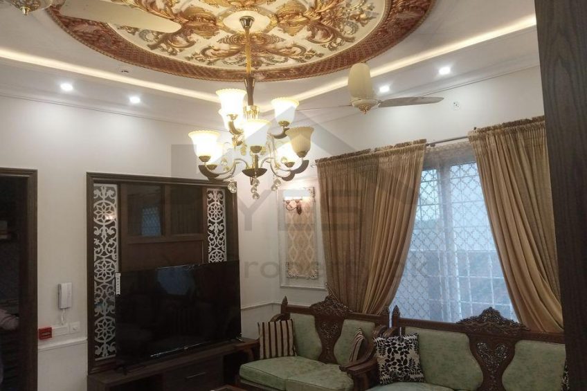 10 marla spanish house available for sale in DHA