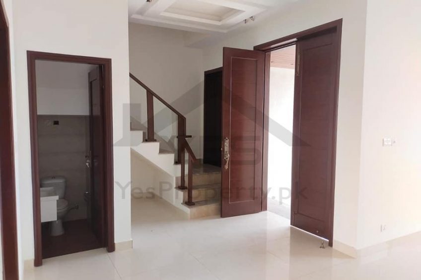 5 marla brand new house available for Rent in Dream Gardens lahore