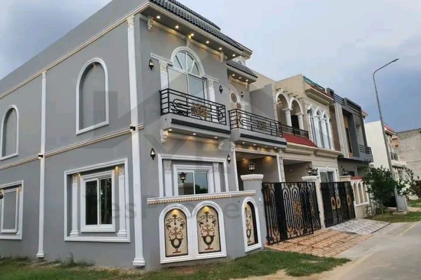 5 Marla Beautiful New house For Sale In Park View City Near Thokar niazbaig Lahore.