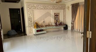 BRAND NEW LUXURY KANAL UPPER PORTION AVAILABLE FOR RENT in BAHRIA ORCHARD LAHORE