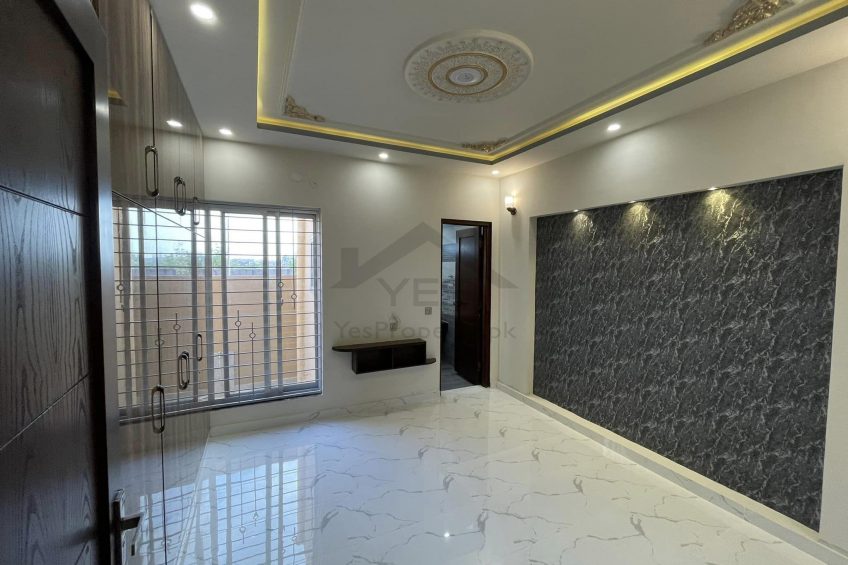 5 Marla House for sale in Lake City Lahore