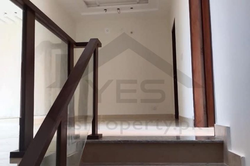 5 marla brand new house available for Rent in Dream Gardens lahore