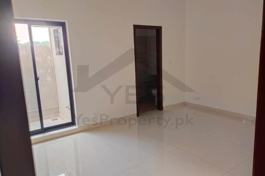 5 marla brand new house available for Rent in Dream Gardens lahore