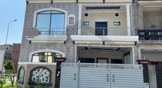 6 marla corner house for sale in DHA lahore