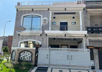 6 marla corner house for sale in DHA lahore