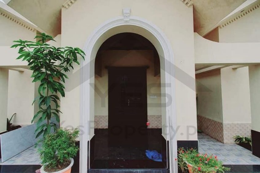 5.5 kanal luxury Farm house for sale in Sue-e-Asal