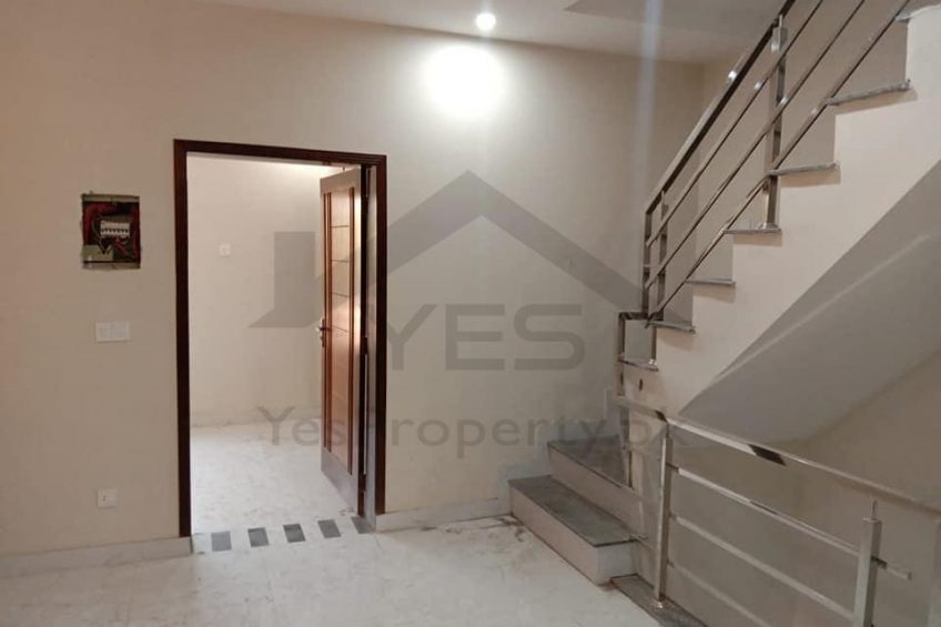 3.5 MARLA Full HOUSE FOR RENT in Johar town Lahore