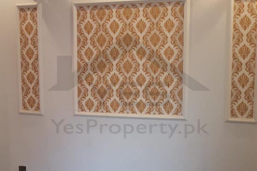 5 marla Used House For Sale in Canal Garden Society adjacent to Bahria Town Lahore