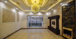 10 Marla luxury House For Sale in DHA