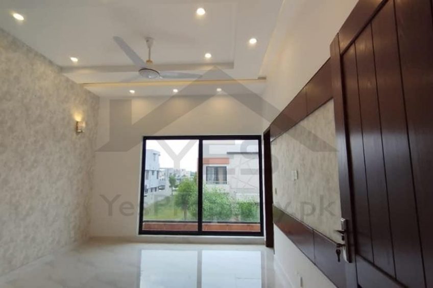 10 Marla Brand New house for sale in DHA