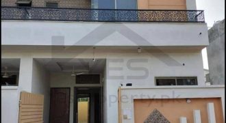 4 marla brand new house for sale in Central Park Housing Scheme main ferozpur road lahore