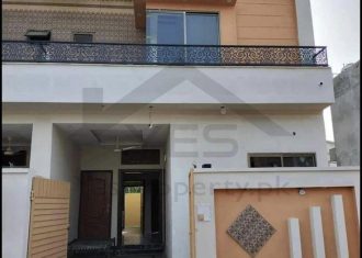 4 marla brand new house for sale in Central Park Housing Scheme main ferozpur road lahore