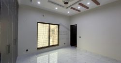 10 Marla House For Sale in Bahria Town Lahore