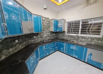 10 marla brand new house Urgent sale in DHA