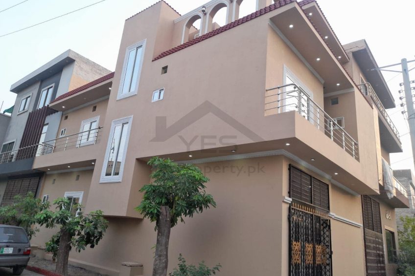 5 Marla Triple Story Corner House for Sale Location: Sajid Garden, Lahore Medical Housing Scheme