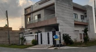 7.5m Luxurious and Corner House on 40ft road for sale at Al Rehman Garden ph-2 Near Saggian/ Sharqpur road lhr