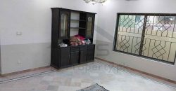 10 marla used double story corner house for urgent sale in Islamabad Pakistan Town Phase 1